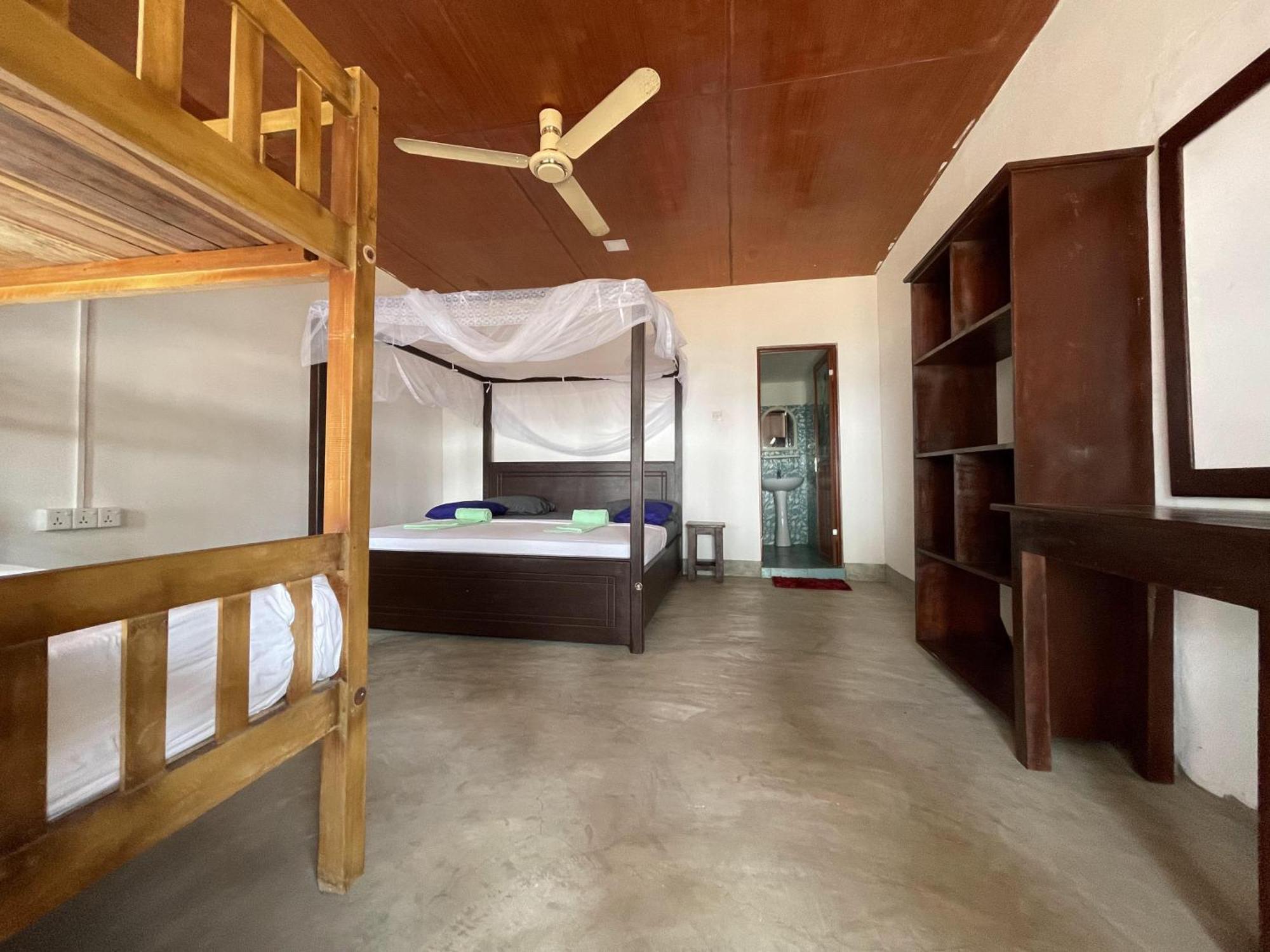 Coconut Hill Arugam Bay Hostel ภายนอก รูปภาพ