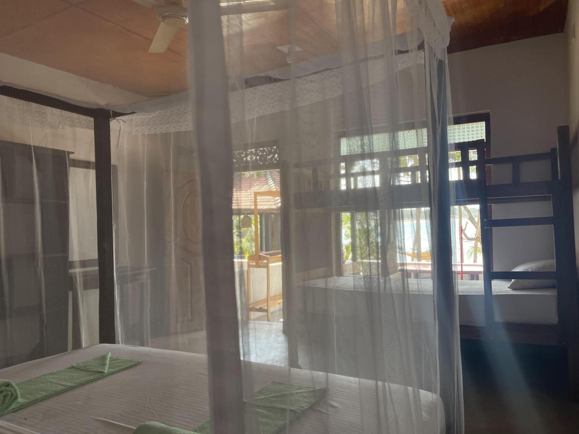 Coconut Hill Arugam Bay Hostel ภายนอก รูปภาพ