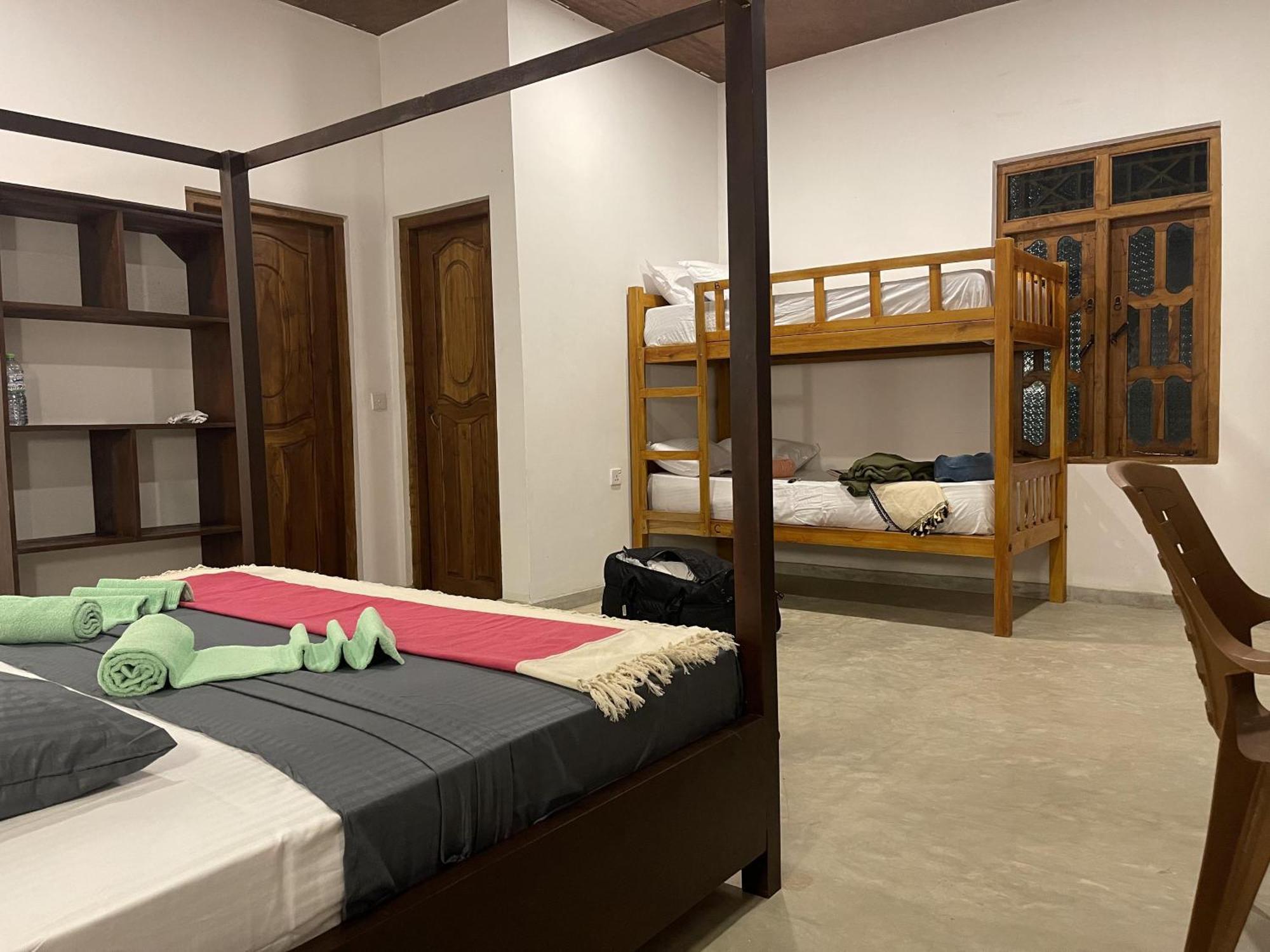 Coconut Hill Arugam Bay Hostel ภายนอก รูปภาพ