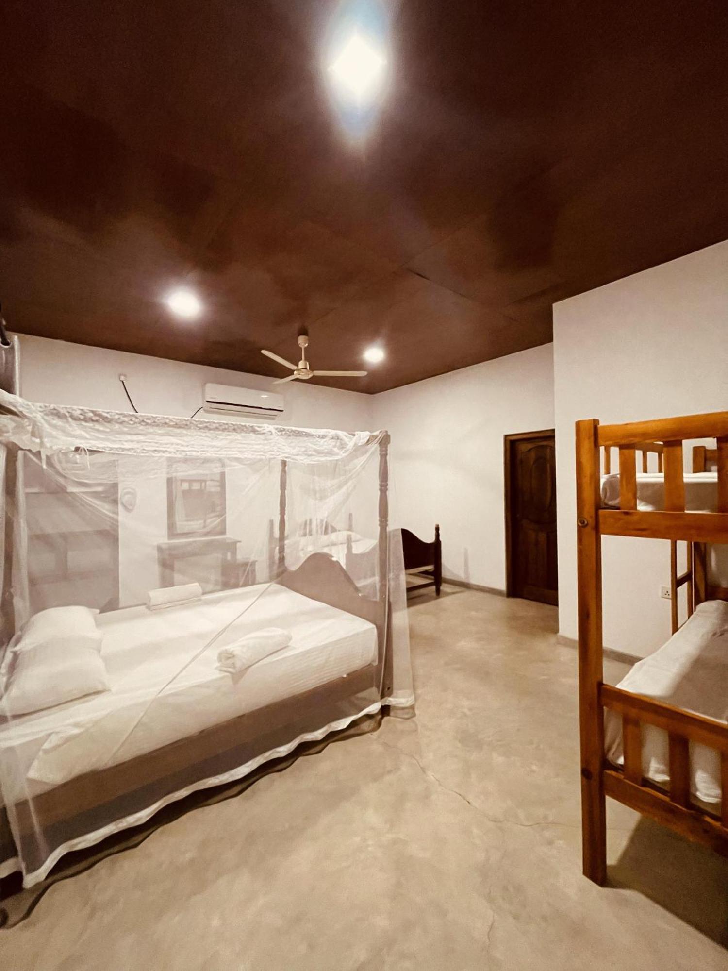 Coconut Hill Arugam Bay Hostel ภายนอก รูปภาพ
